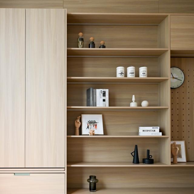 Modern Solid Wood Storage Cabinet Wholesale | Modular Bookcase Factory OEM/ODM